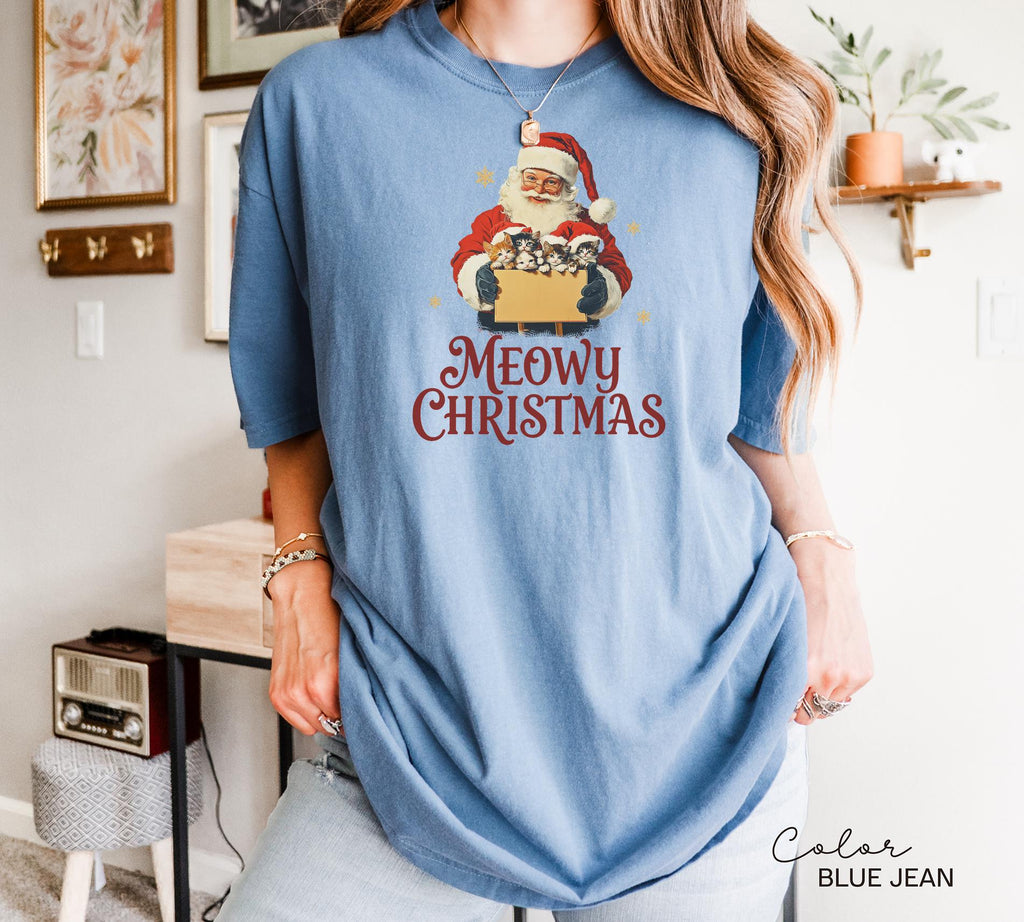Retro Christmas Cat Santa Shirt, Meowy Christmas Gift, Merry Christmas Shirt, Womens Holiday t-shirt, Cat Lover Gift, Comfort Colors