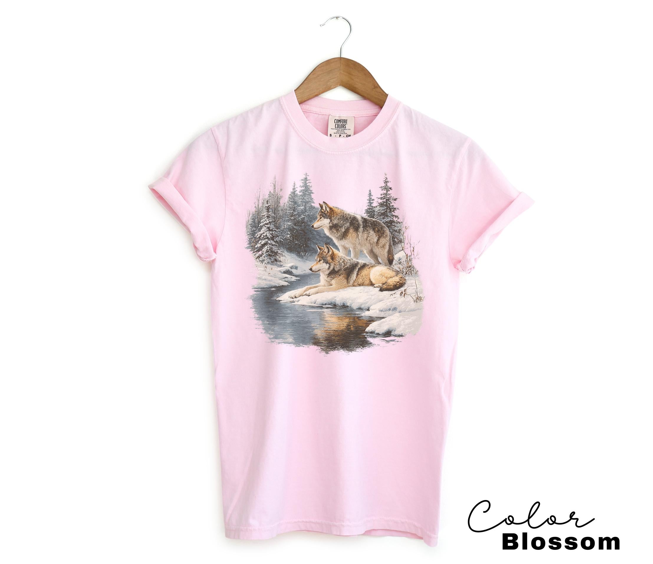 Retro Wolf 90s Sweatshirt, Vintage Nature Wildlife Forest Crewneck