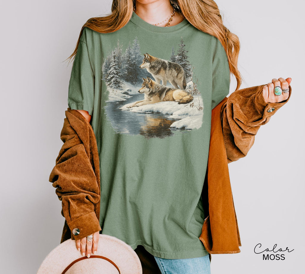 Retro Wolf 90s Sweatshirt, Vintage Nature Wildlife Forest Crewneck