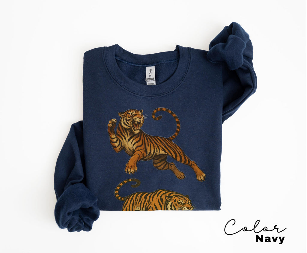 Retro Tiger T-Shirt Sweatshirt, 90s Animal Gift for Tiger Lover, Vintage style Tiger Wild Cat Shirt retro Jungle Safari Tiger Graphic Tee