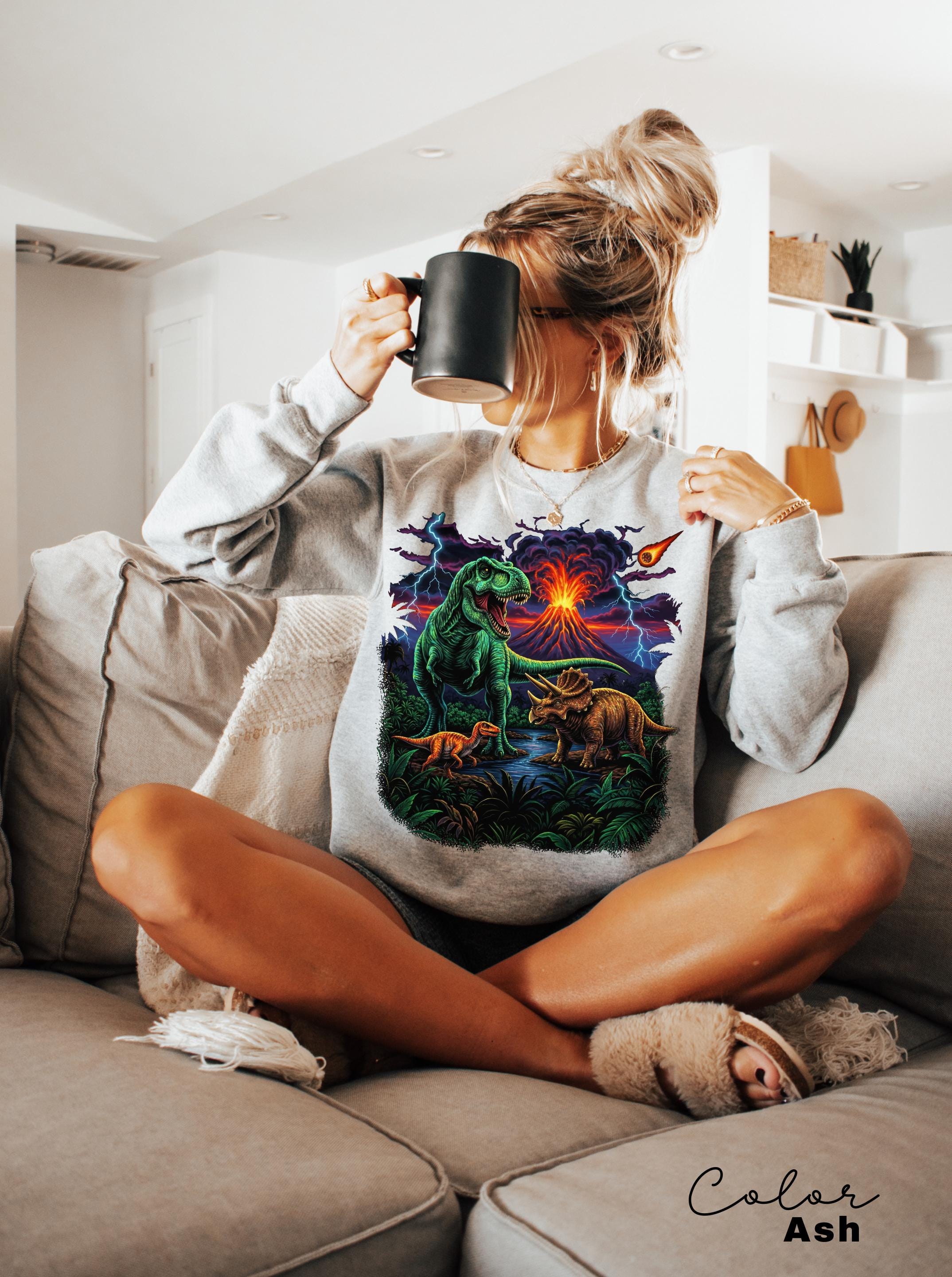 Retro Jurassic Dinosaur 90s T-Shirt & Sweatshirt with T-Rex and Triceratops Design