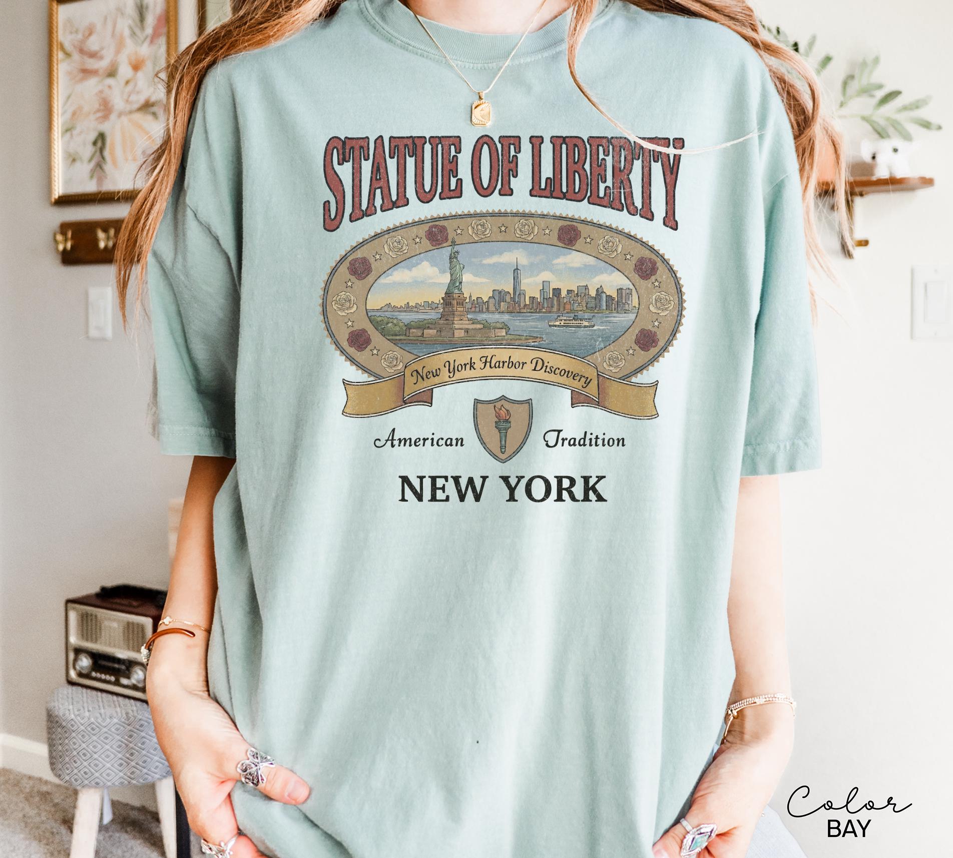 Retro New York City 90s Style Vintage T-Shirt with Statue of Liberty