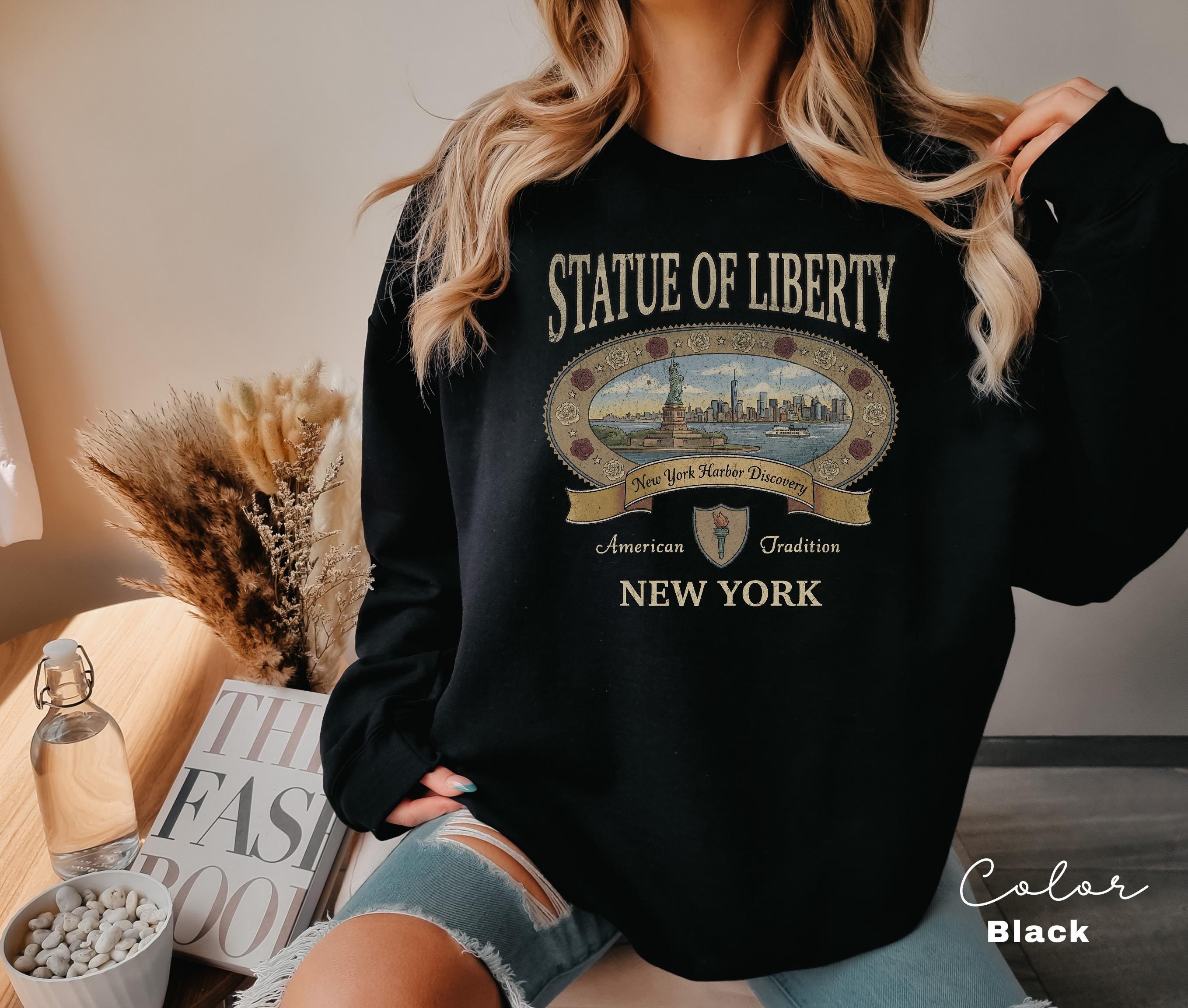 Retro New York City 90s Style Vintage T-Shirt with Statue of Liberty