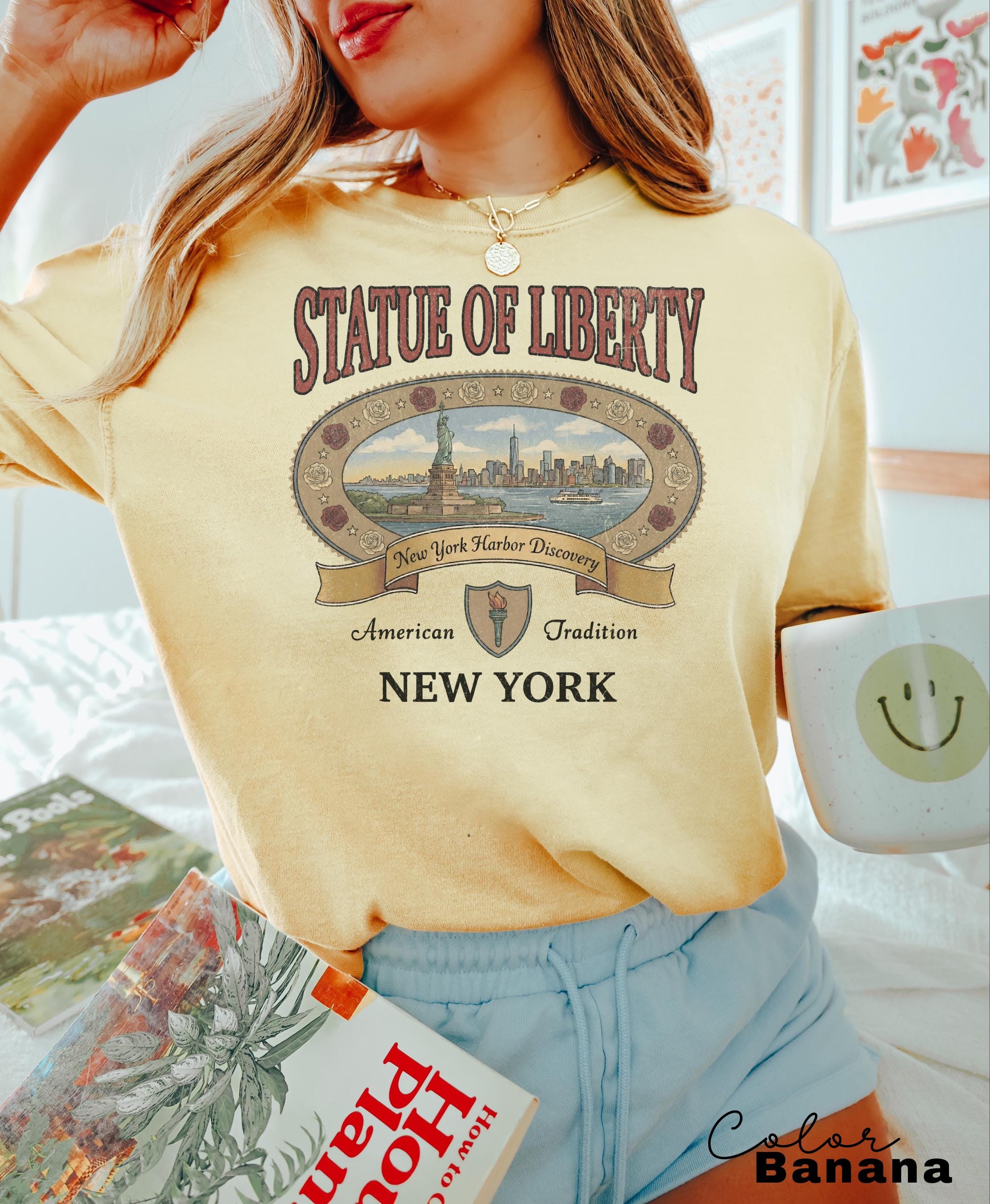 Retro New York City 90s Style Vintage T-Shirt with Statue of Liberty