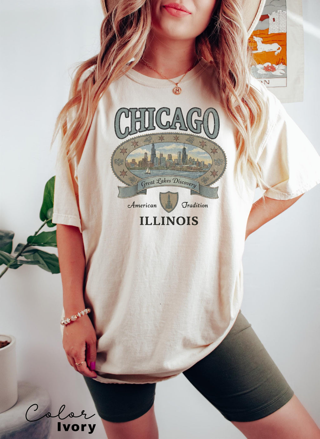 Retro Chicago Shirt 90s Style, Vintage Style Chicago T-Shirt, Retro Travel Shirt, Illinois Sweatshirt, Vacation Travel Shirt, Nostalgic