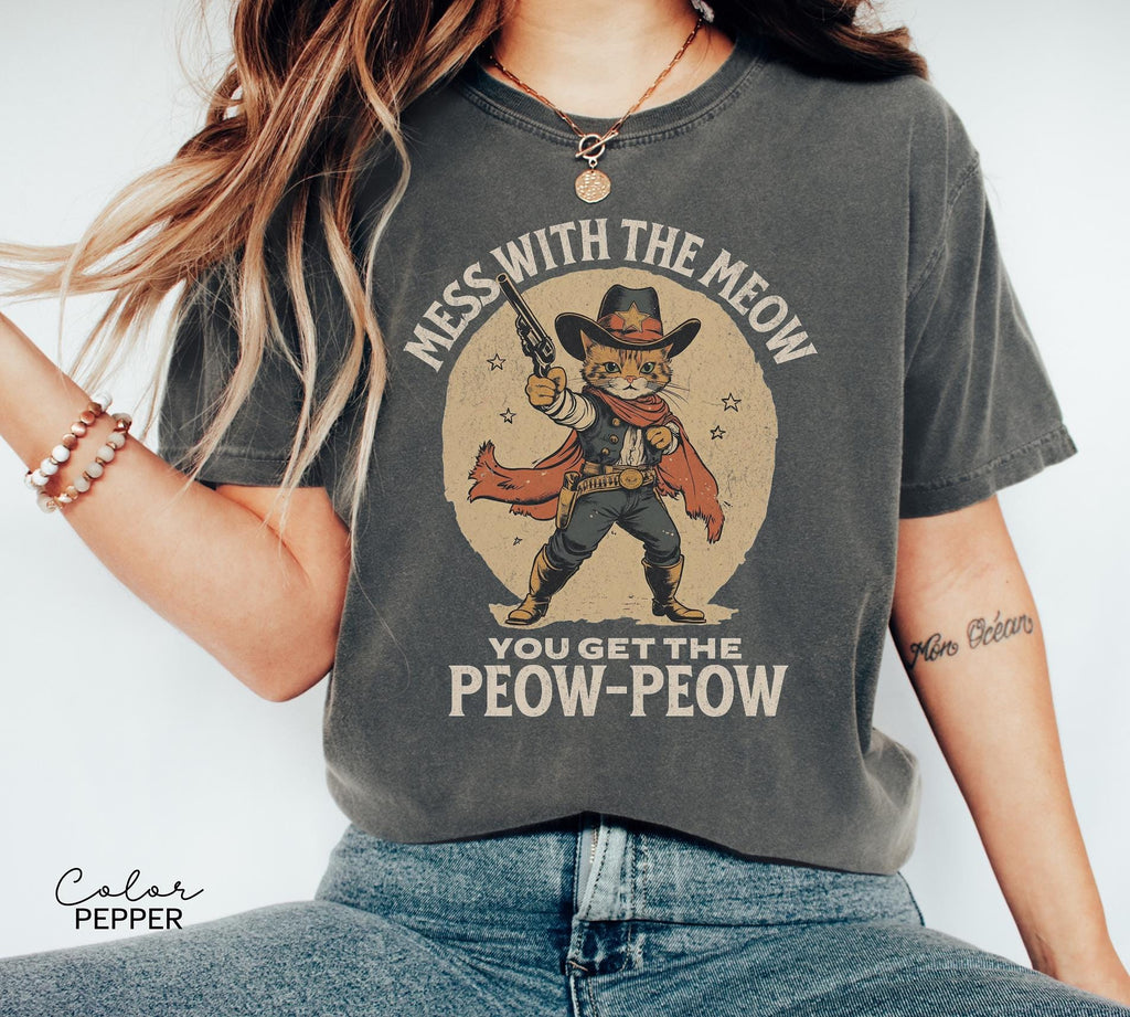 Funny Western Cat Shirt, Mess with the Meow Retro Tee