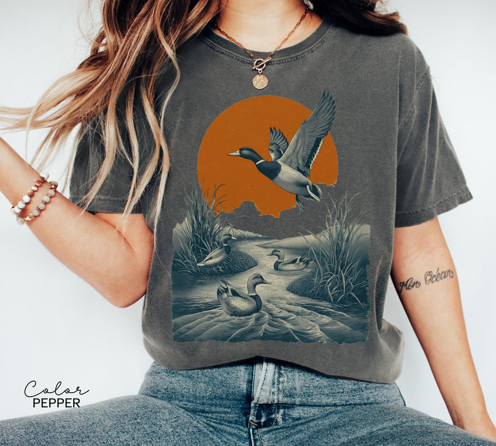 Duck Nature Shirt, 90's Flying Mallard Duck Sweatshirt, Nature Lover Sweatshirt, Bird Animal Outdoor Lover Shirt, Country Duck Shirt