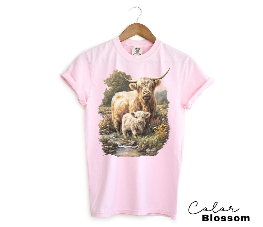 Highland Cow Retro 90s Nature Sweatshirt, Cows Lover Tee, Retro Country, Vintage Style Nature Cow, Cottagecore, Western Farm Life
