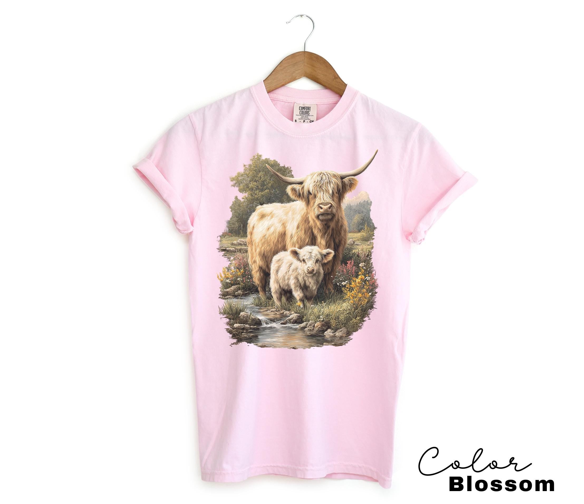 Highland Cow Retro 90s Nature Sweatshirt, Cows Lover Tee, Retro Country, Vintage Style Nature Cow, Cottagecore, Western Farm Life