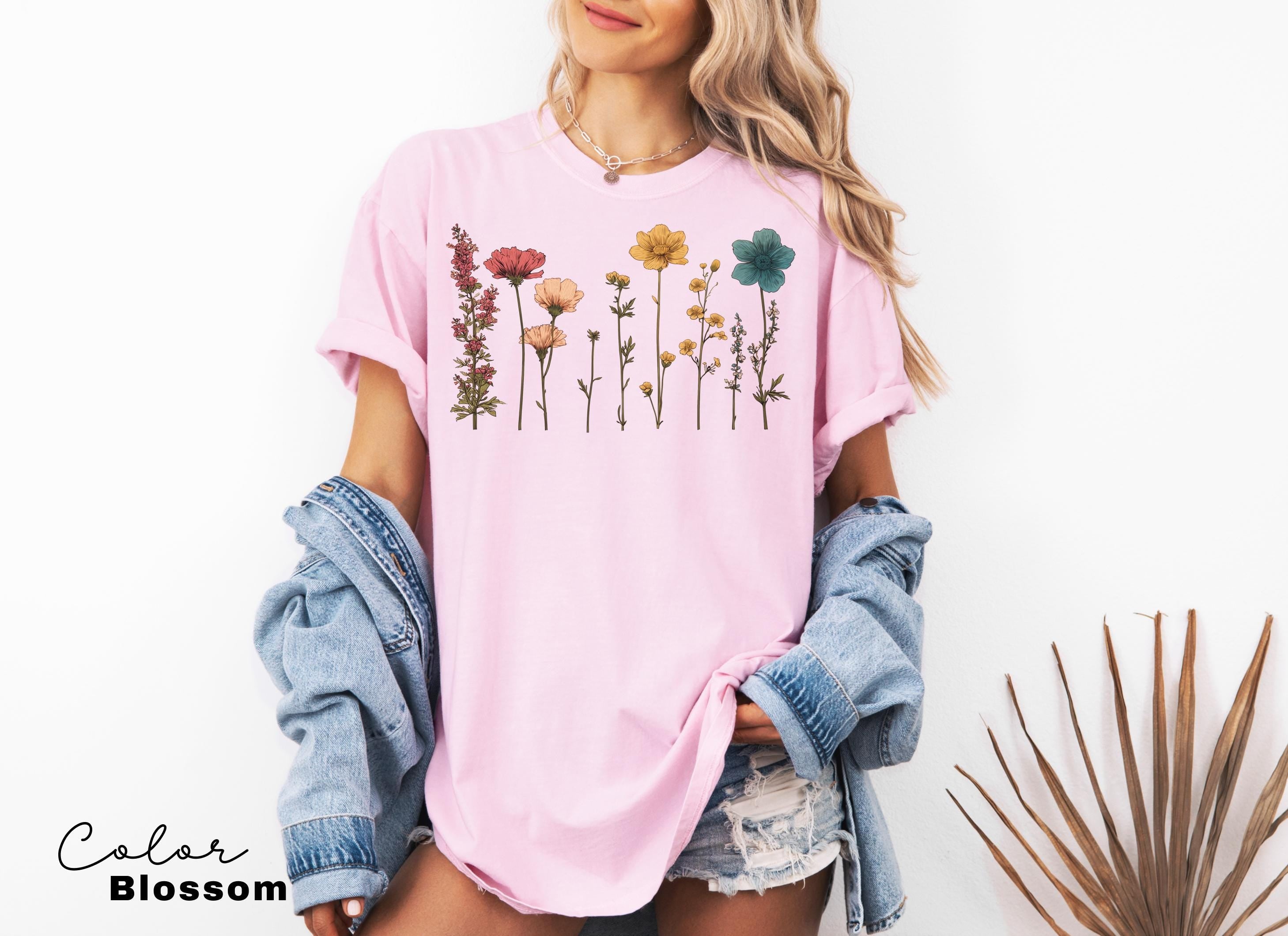 Daisy Shirt, Boho Floral Cottagecore Shirt, Botanical Shirt, WildFlower Sweatshirt, Nature Spring Shirt for Wome