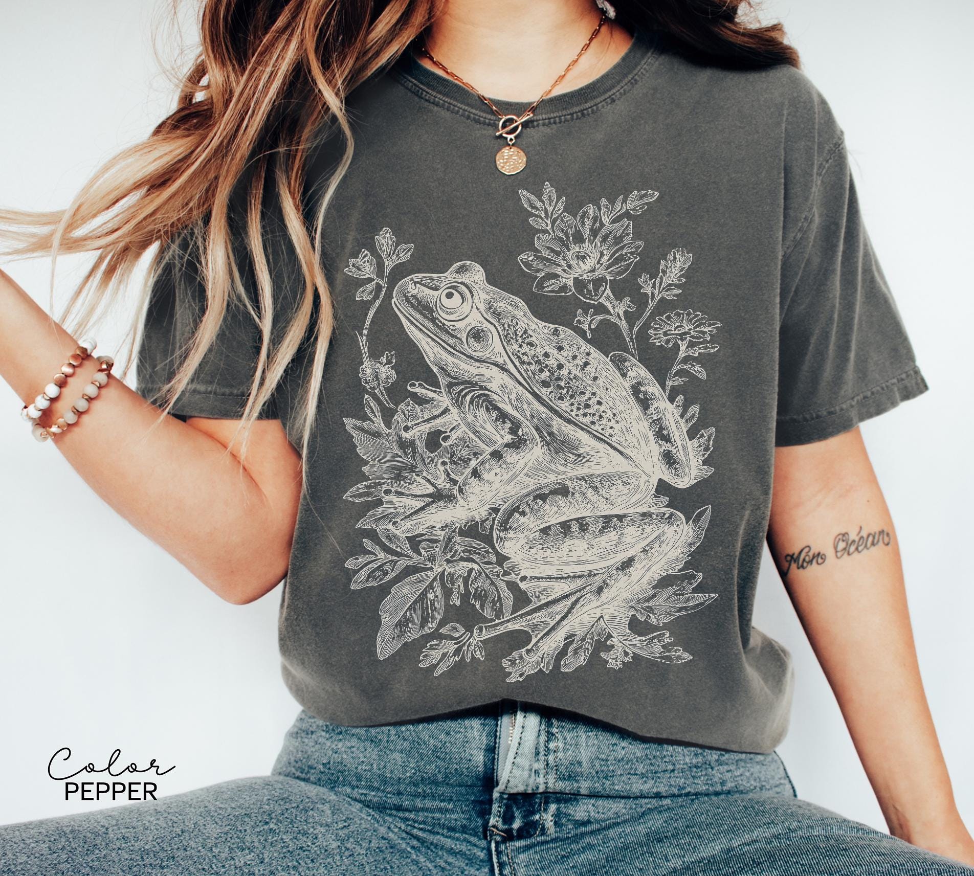Cottagecore Frog Sweatshirt, Folk Art Forest Animal Tee