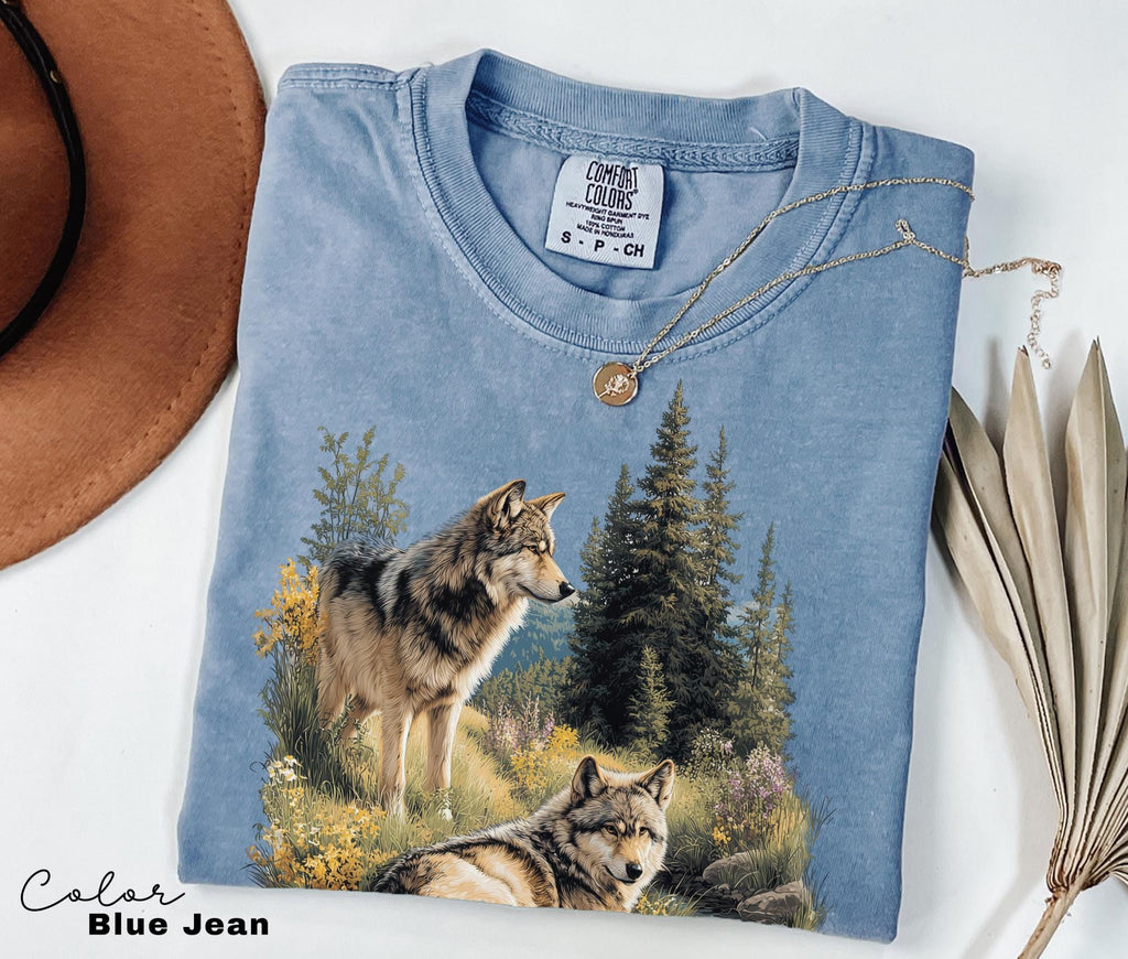 Retro Wolf 90s Sweatshirt , Nature Vintage Wildlife Forest Crewneck, Boho Unisex Cabincore Crewneck Cozy Season Rustic Wolves, Nostalgia