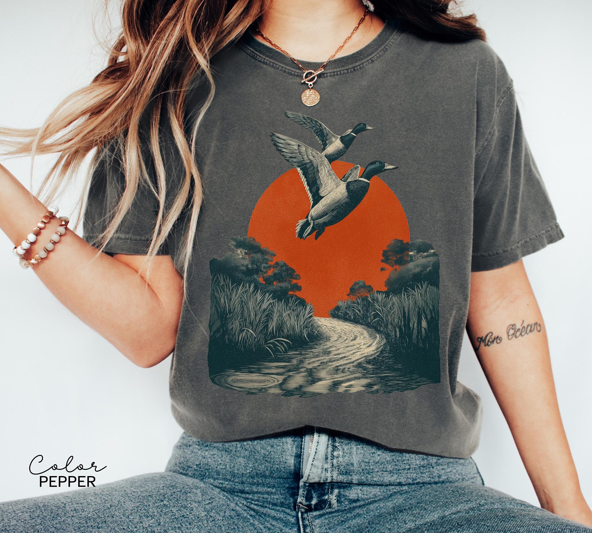 Mallard Ducks Shirt, 90's Flying Duck Sweatshirt, Nature Lover Sweatshirt, Bird Animal Outdoor Lover Shirt, Country Duck Shirt