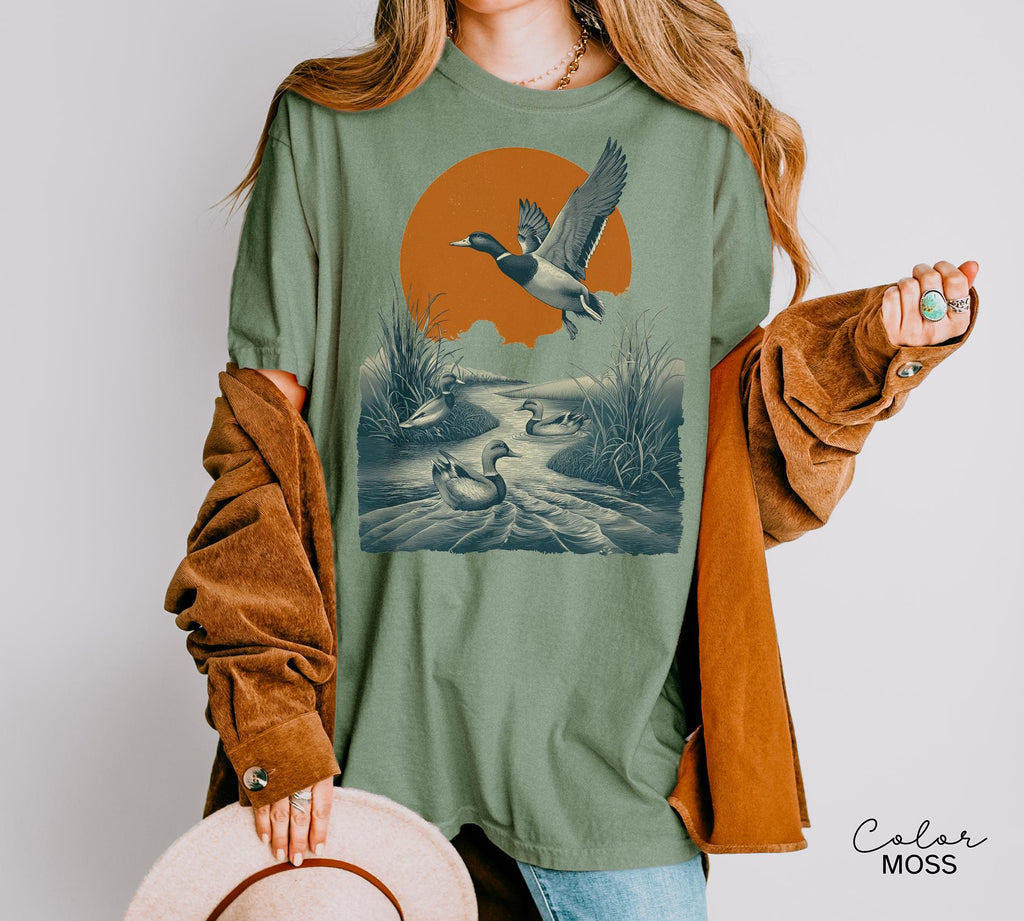 Duck Nature Shirt, 90's Flying Mallard Duck Sweatshirt, Nature Lover Sweatshirt, Bird Animal Outdoor Lover Shirt, Country Duck Shirt