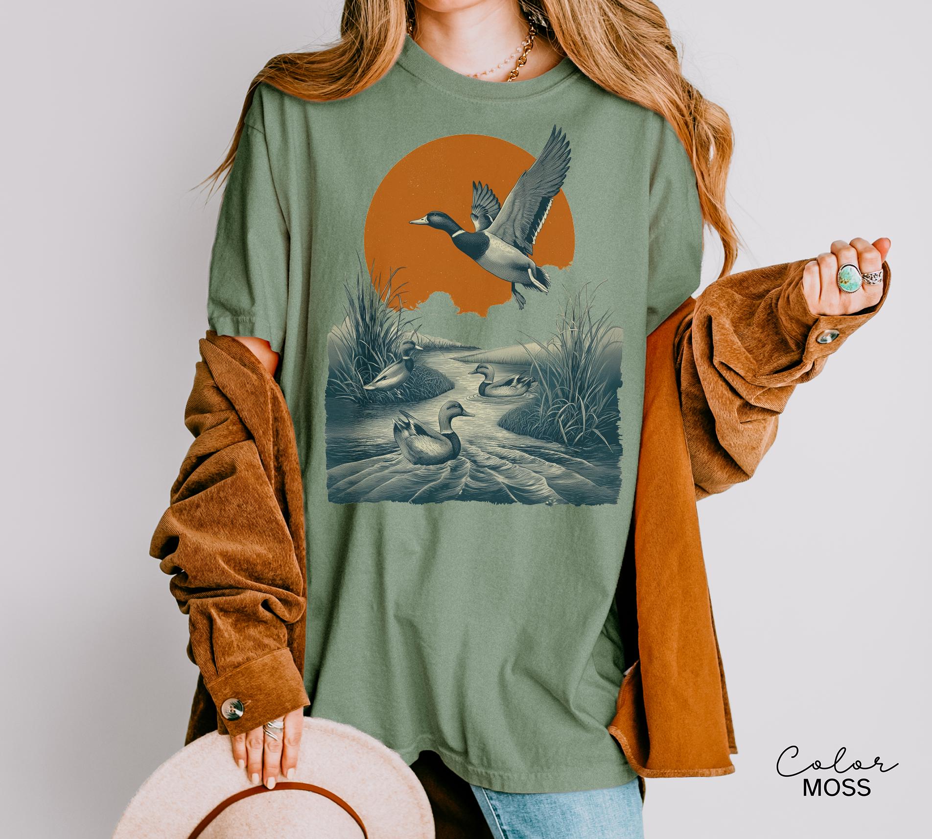 Duck Nature Shirt, 90's Flying Mallard Duck Sweatshirt, Nature Lover Sweatshirt, Bird Animal Outdoor Lover Shirt, Country Duck Shirt