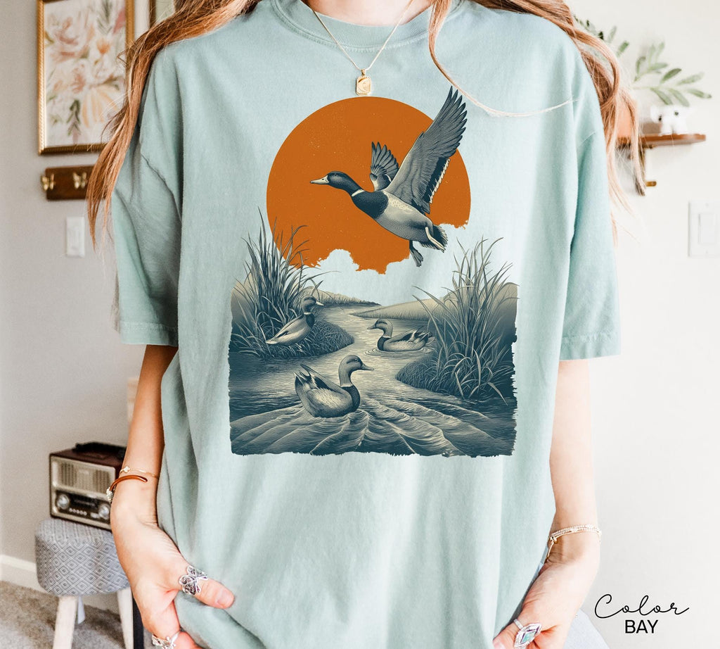 Duck Nature Shirt, 90's Flying Mallard Duck Sweatshirt, Nature Lover Sweatshirt, Bird Animal Outdoor Lover Shirt, Country Duck Shirt