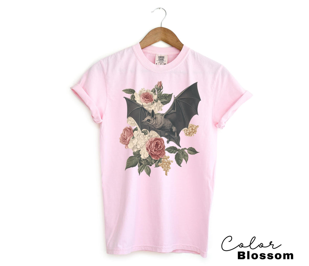 Dark Academia Bat Shirt, Gothic Cottagecore Graphic Tee, Bats 90s T Shirt, Goblincore Sweatshirt