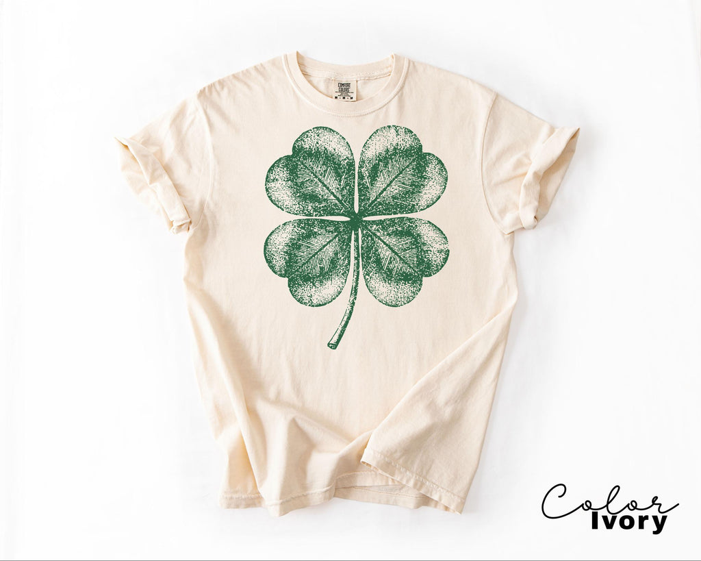 St Patricks Day Comfort Colors Shirt Lucky Shamrock Tshirt Cute Saint Patrick's Party Tee Four Leaf Clover T-shirt Irish Retro