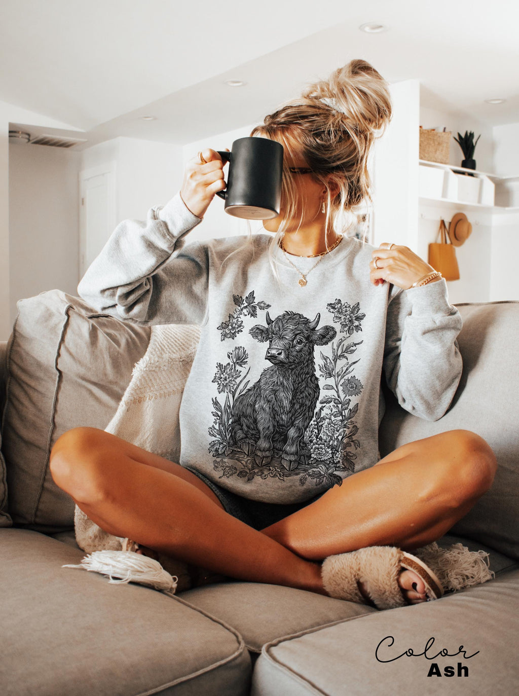 Highland Cow Flower T-Shirt, Cows Lover Tee, Retro Cowboy and Girl, Bohemian Western, Cottagecore, Western Farm Life