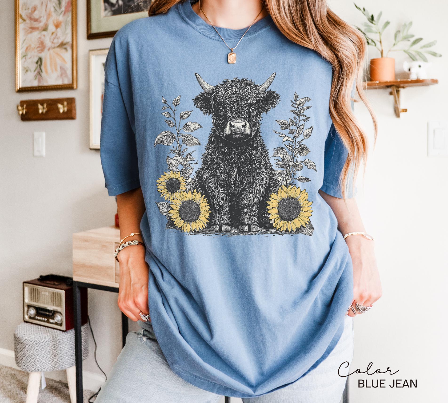 Highland Cow Retro 90s Nature Sweatshirt, Cows Lover Tee, Retro Country, Vintage Style Nature Cow, Cottagecore, Western Farm Life