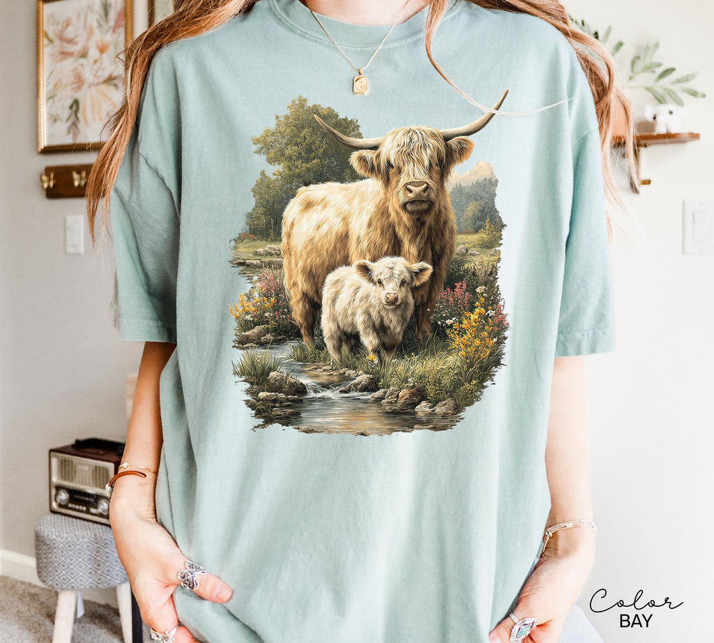 Highland Cow Retro 90s Nature Sweatshirt, Cows Lover Tee, Retro Country, Vintage Style Nature Cow, Cottagecore, Western Farm Life