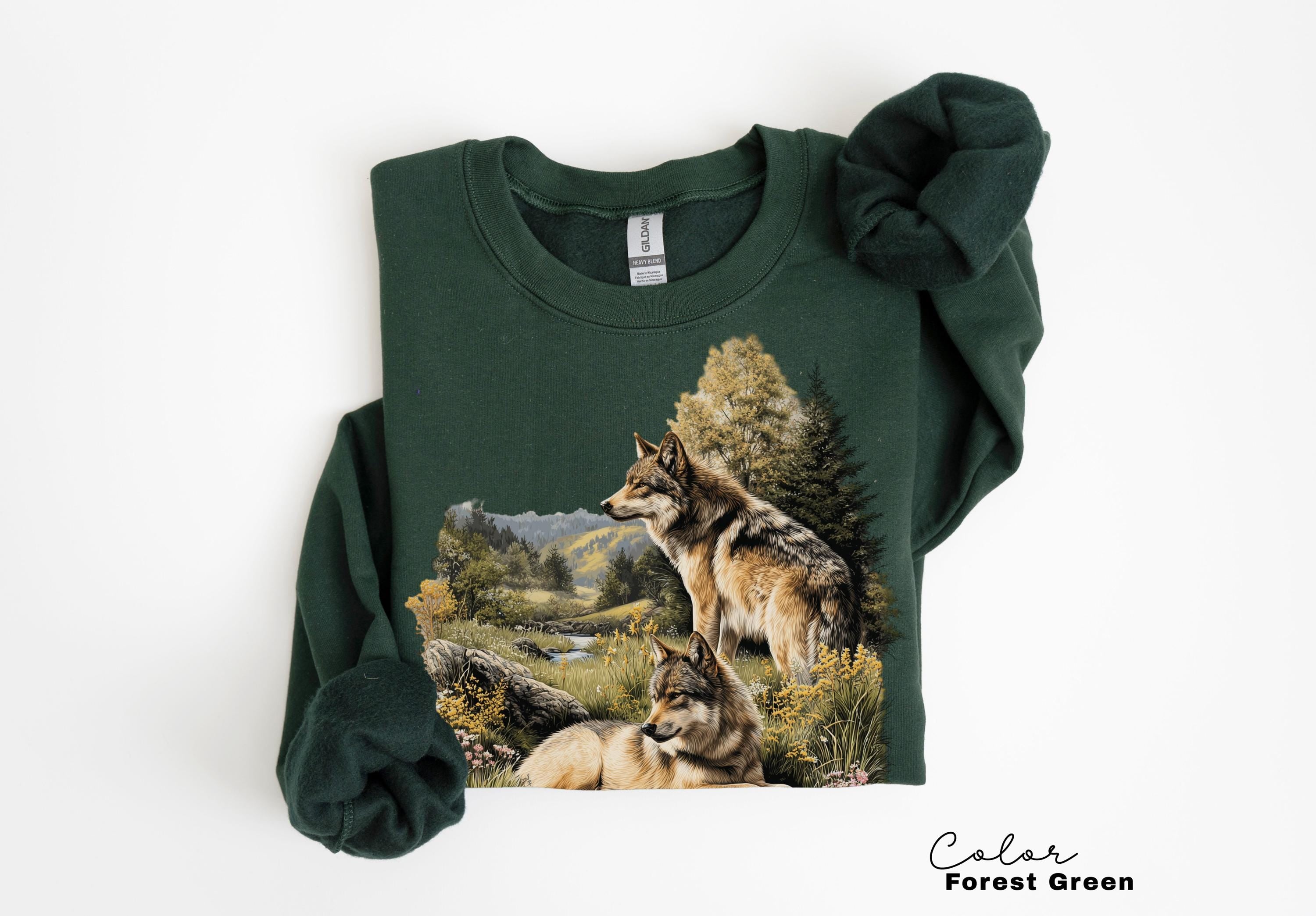 Retro Wolf 90s Spring T-Shirt, Vintage Nature Wildlife Crewneck