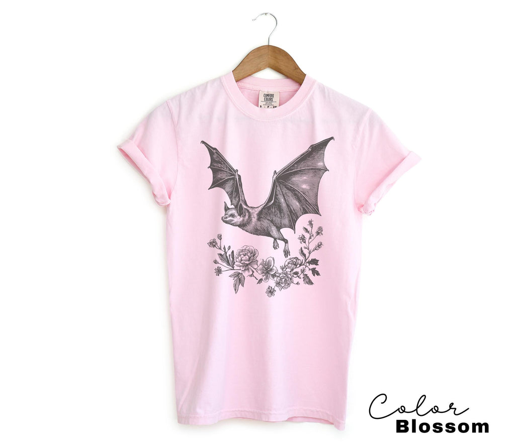 Vintage Style Bat T-Shirt, Gothic Cottagecore Graphic Tee, Bats 90s T Shirt, Cottagecore Floral Sweatshirt,