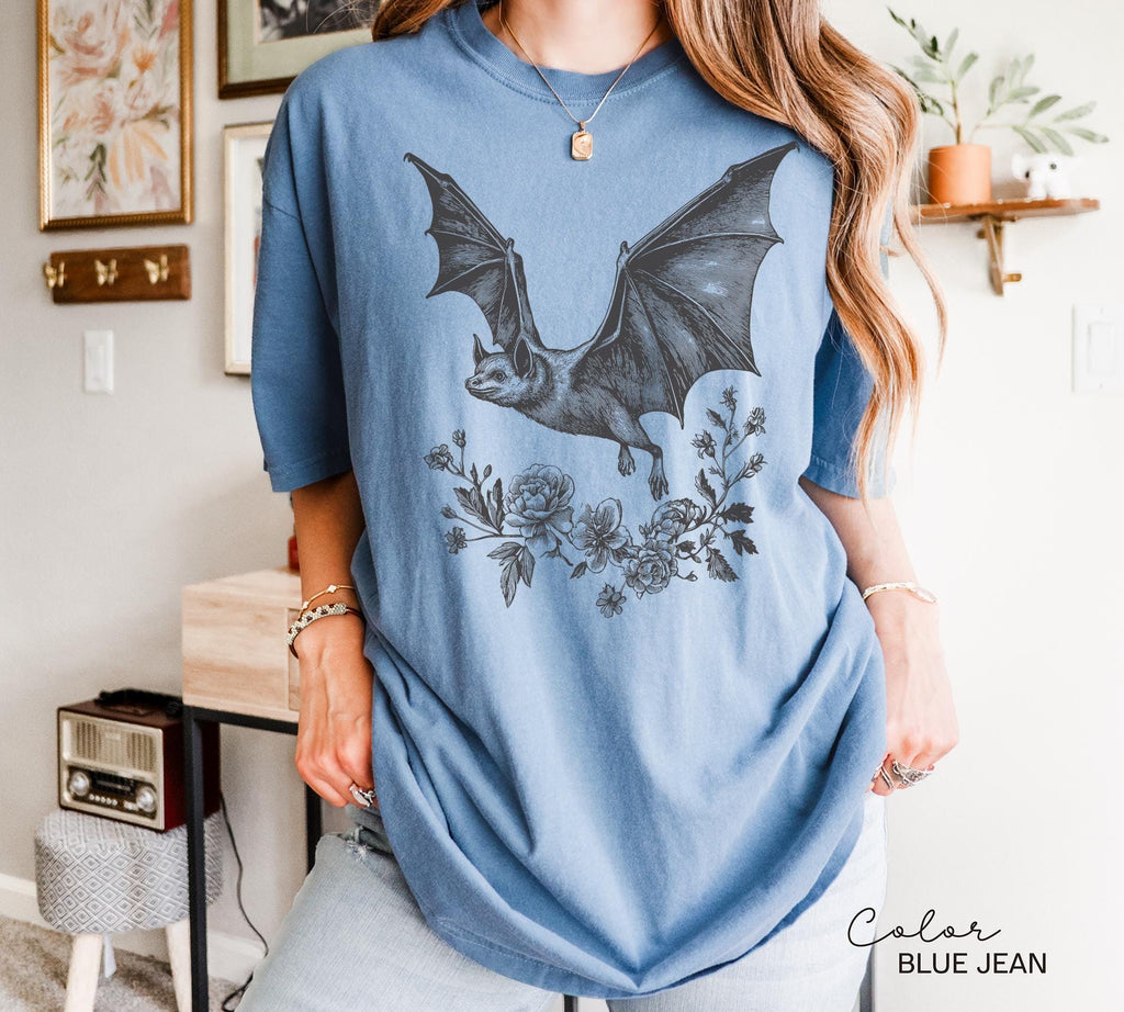 Vintage Style Bat T-Shirt, Gothic Cottagecore Graphic Tee, Bats 90s T Shirt, Cottagecore Floral Sweatshirt,