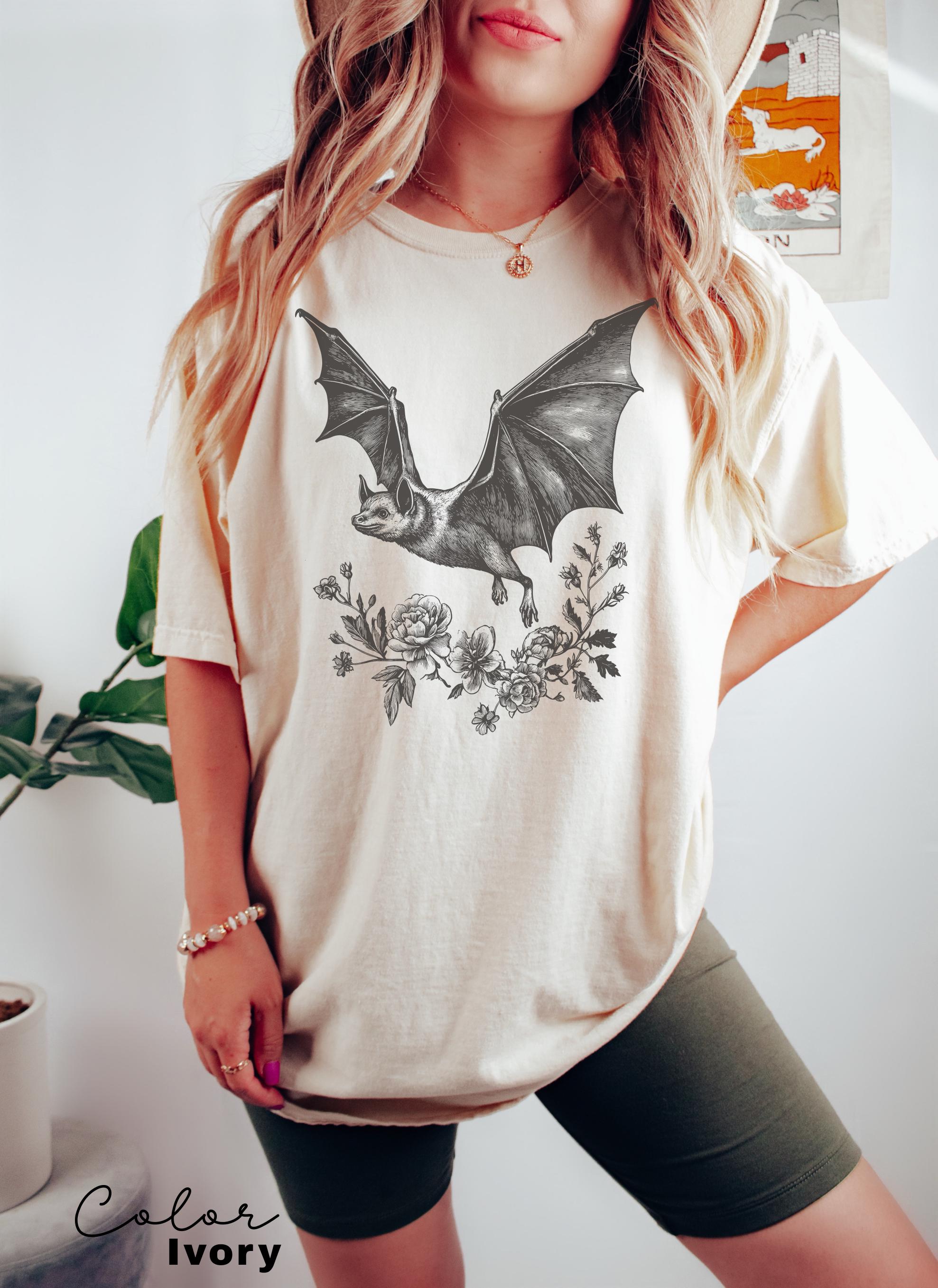 Vintage Style Bat T-Shirt, Gothic Cottagecore Graphic Tee, Bats 90s T Shirt, Cottagecore Floral Sweatshirt,