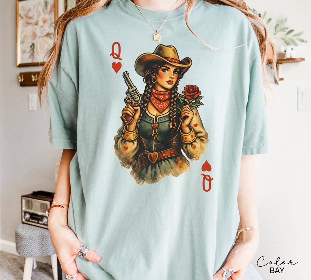 Cowgirl Queen Of Hearts Shirt, Retro Western Cowgirl Graphic Tee, Comfort Colors Country Girl T-Shirt, Vintage Rodeo Outfit, Playing Card