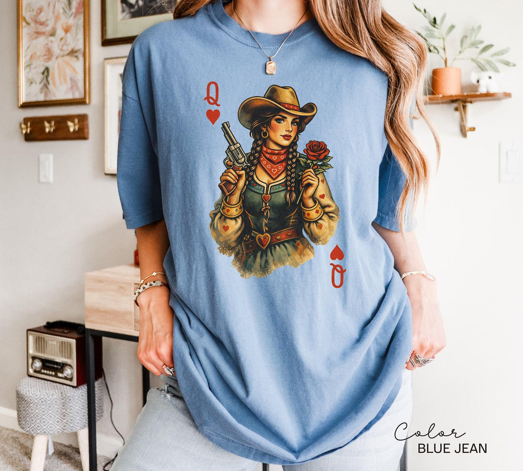 Cowgirl Queen Of Hearts Shirt, Retro Western Cowgirl Graphic Tee, Comfort Colors Country Girl T-Shirt, Vintage Rodeo Outfit, Playing Card
