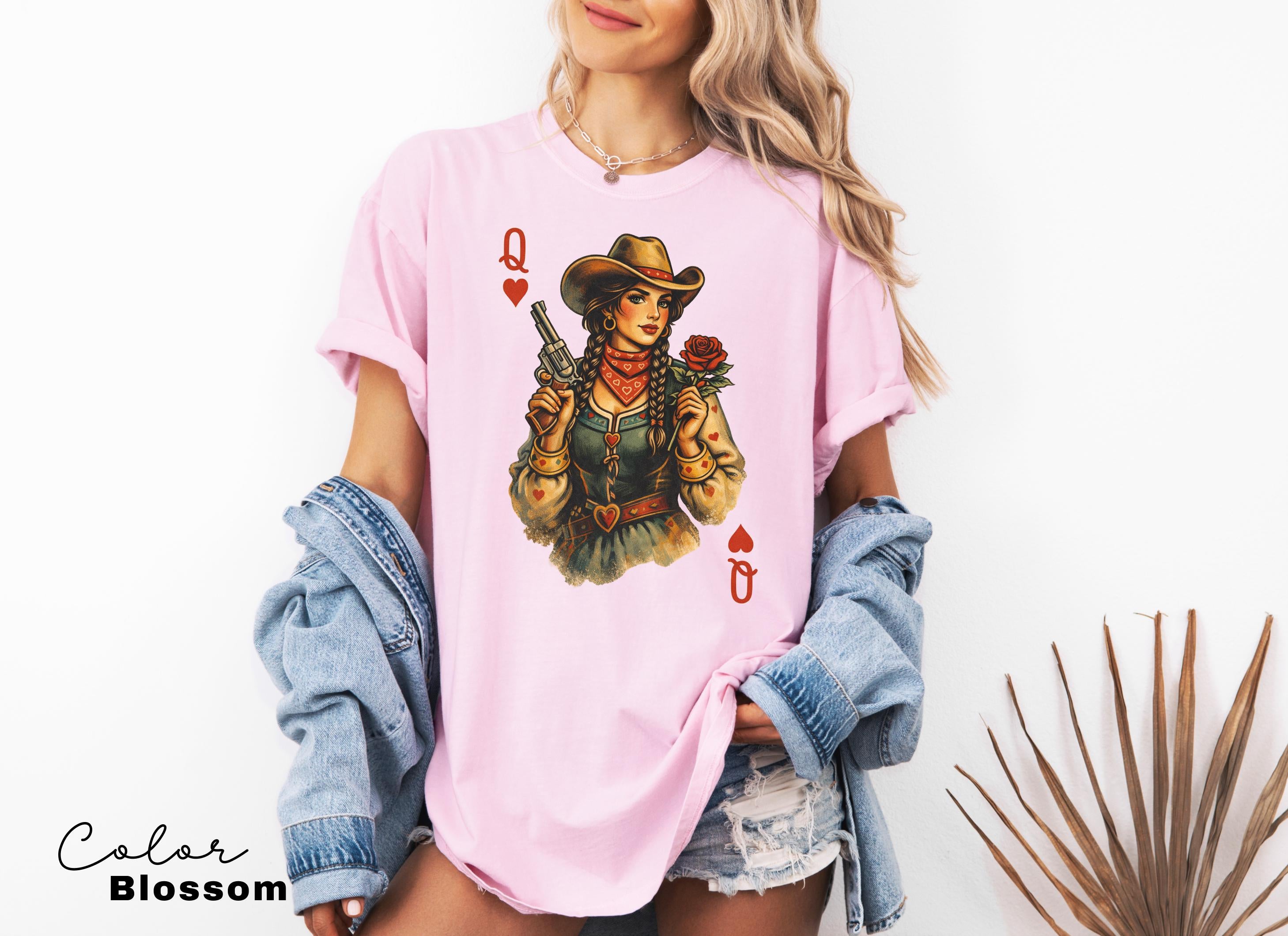 Cowgirl Queen Of Hearts Shirt, Retro Western Cowgirl Graphic Tee, Comfort Colors Country Girl T-Shirt, Vintage Rodeo Outfit, Playing Card