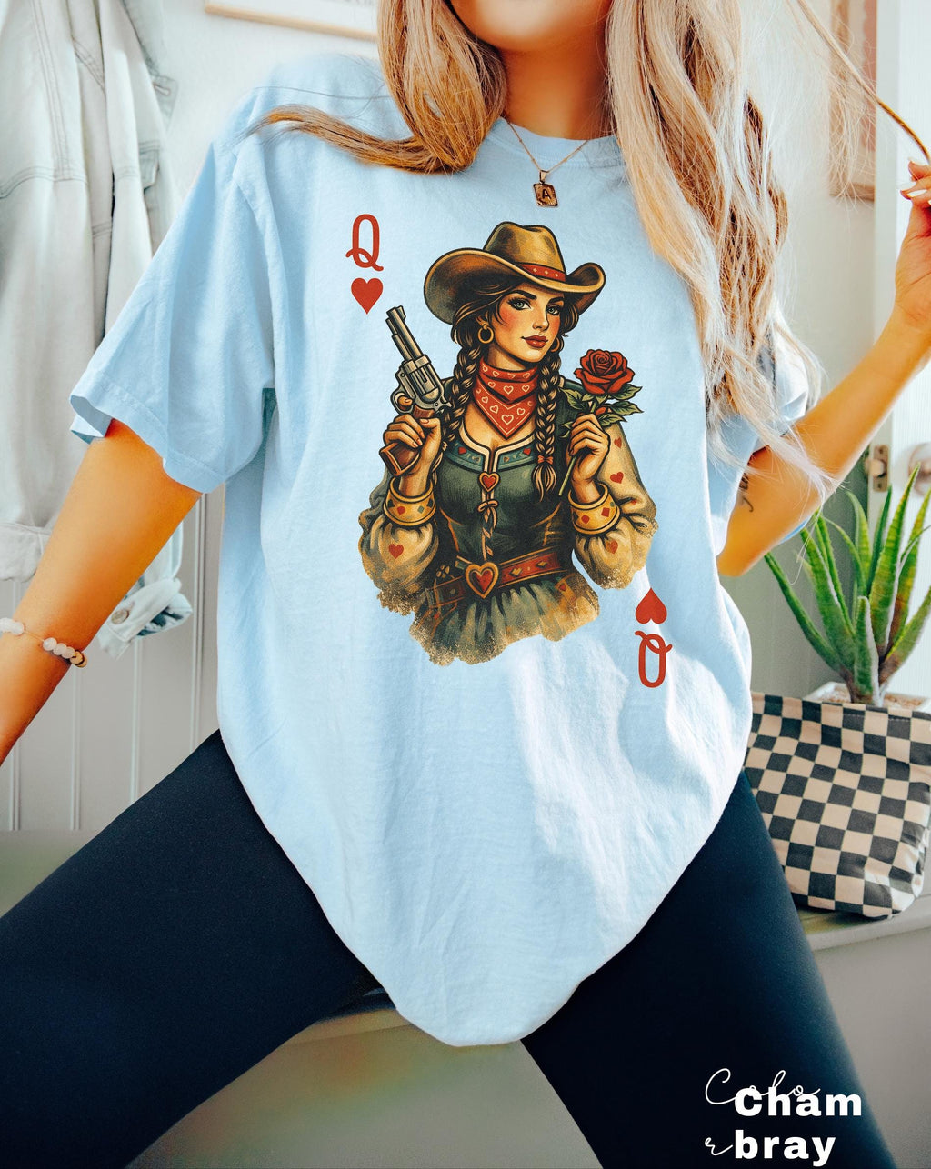 Cowgirl Queen Of Hearts Shirt, Retro Western Cowgirl Graphic Tee, Comfort Colors Country Girl T-Shirt, Vintage Rodeo Outfit, Playing Card