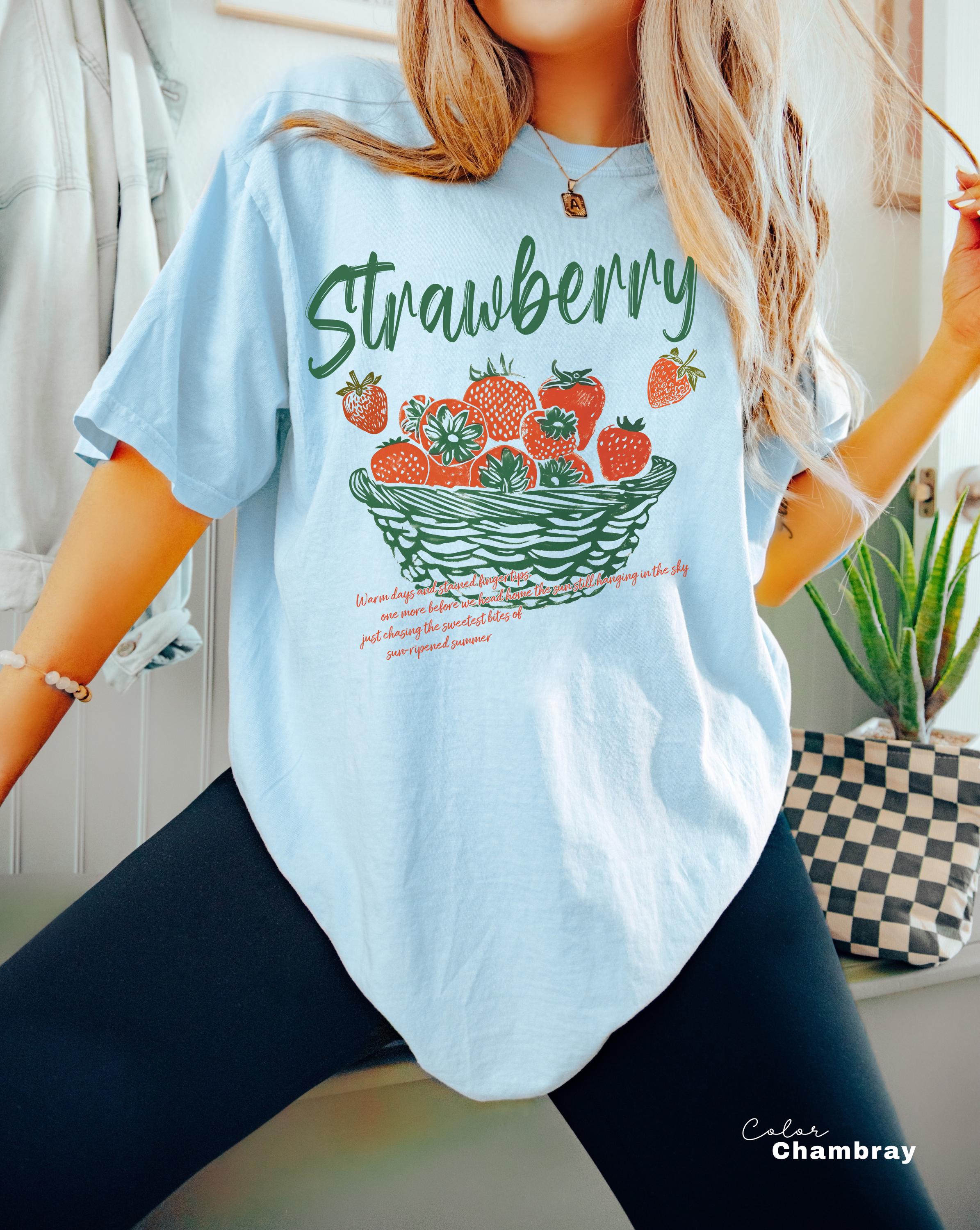 Vintage Strawberry Farmers Market Cottagecore Fruit T-Shirt