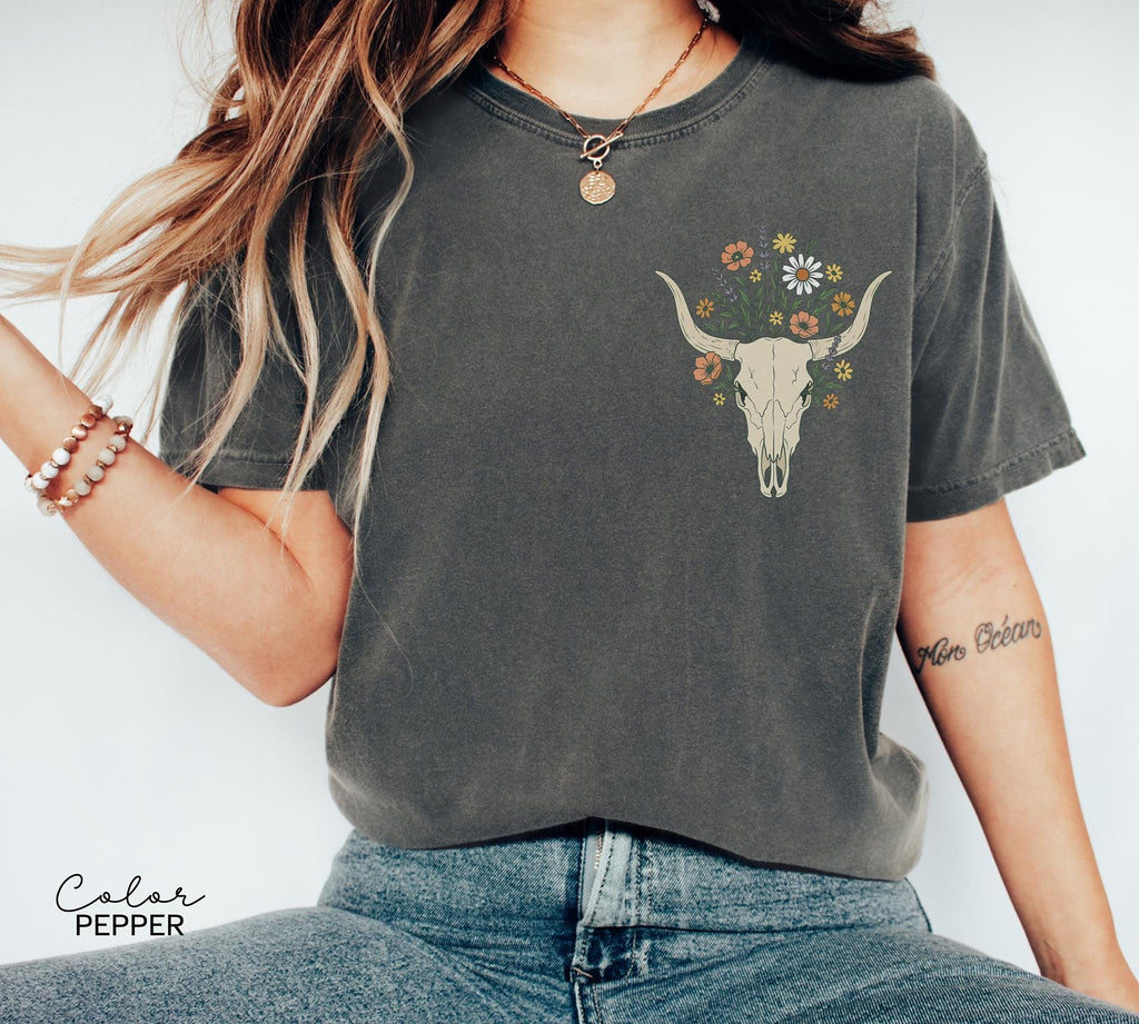 Cowgirl Wildflowers Longhorn Skull Shirt, Retro Western Graphic Tee, Comfort Colors Country Girl, Rodeo Outfit, Gift for Her, Country Farm