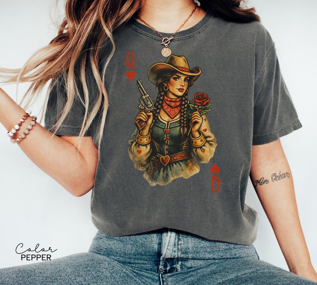 Cowgirl Queen Of Hearts Shirt, Retro Western Cowgirl Graphic Tee, Comfort Colors Country Girl T-Shirt, Vintage Rodeo Outfit, Playing Card