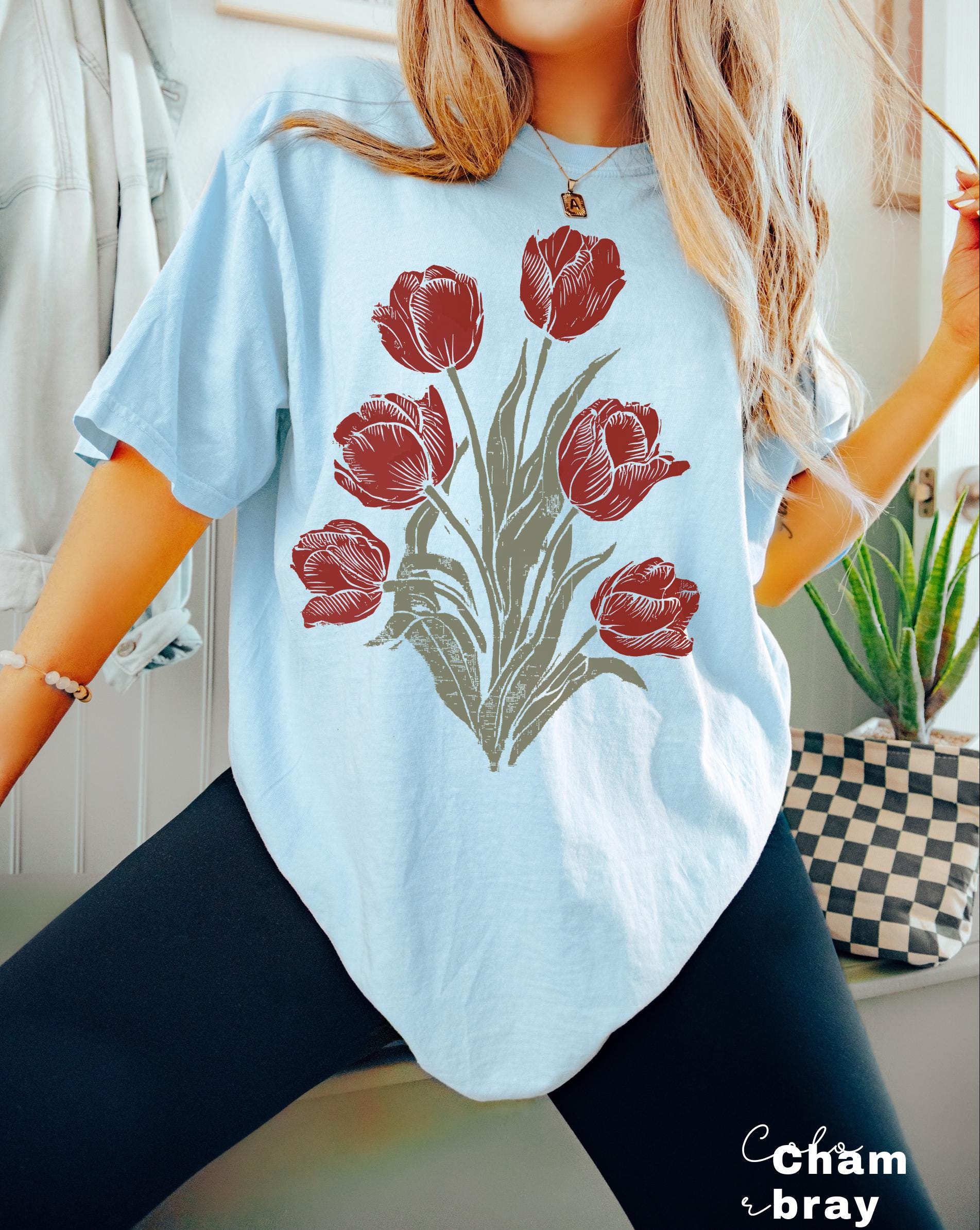 Tulip Flower Shirt Comfort Colors, Wildflowers Shirt, Cottagecore Floral Tee, Botanical Shirt, Nature Aesthetic Tee, April Birth Flower Gift