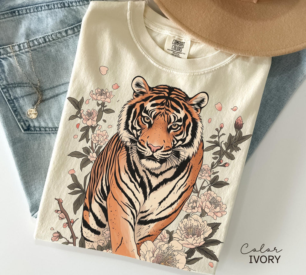 Retro Tiger T-Shirt, Animal Gift for Tiger Lover, Wild Cat Sweatshirt, Linocut Style, Boho, Cottagecore
