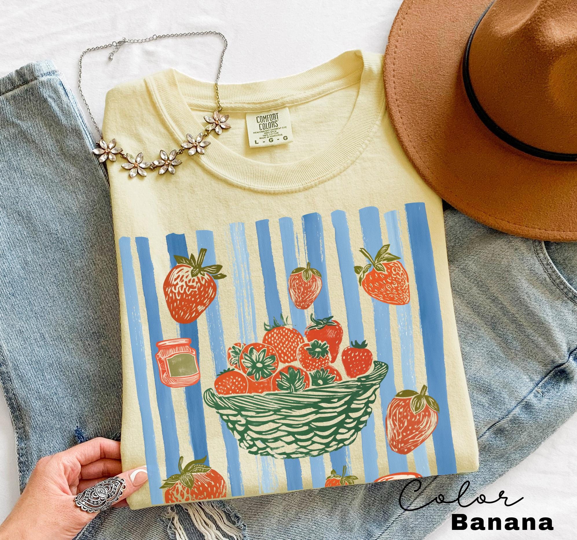 Vintage Strawberry Farmers Market Shirt, Cottagecore Summer Fruit Tee, Comfort Colors Gardener Gift