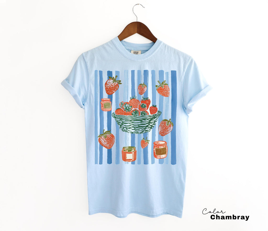 Vintage Strawberry Farmers Market Cottagecore Fruit T-Shirt