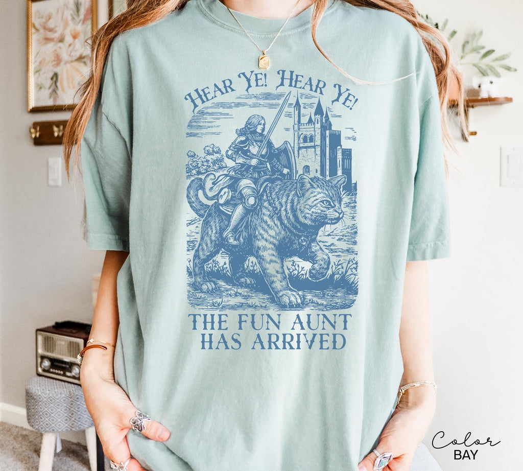 Funny Aunt Shirt, Knight Cat Rider, Fun Aunt, Pregnancy Reveal to Sister Auntie Cool Aunt, New Aunt, Sister Gift,