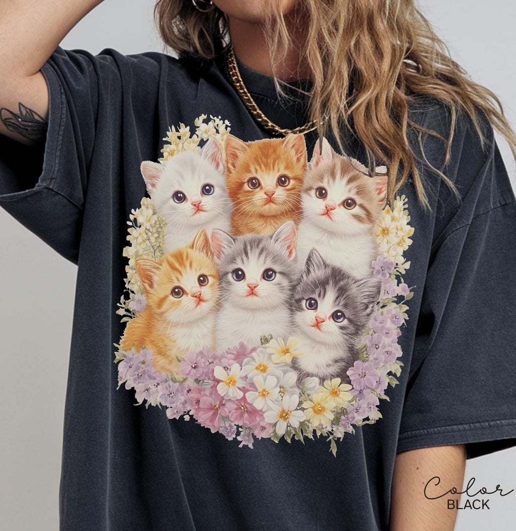 Retro Kitten Floral Shirt Sweatshirt, 90s Vintage Cute Cats Pullover, Boho Unisex Floral Cat Butterfly Graphic Crewneck, Retro Animal Top