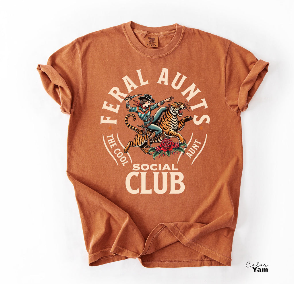 Feral Aunt Social Club, Retro Tiger Shirt, Pregnancy Reveal to Sister, Auntie Shirt, Cool Aunt,