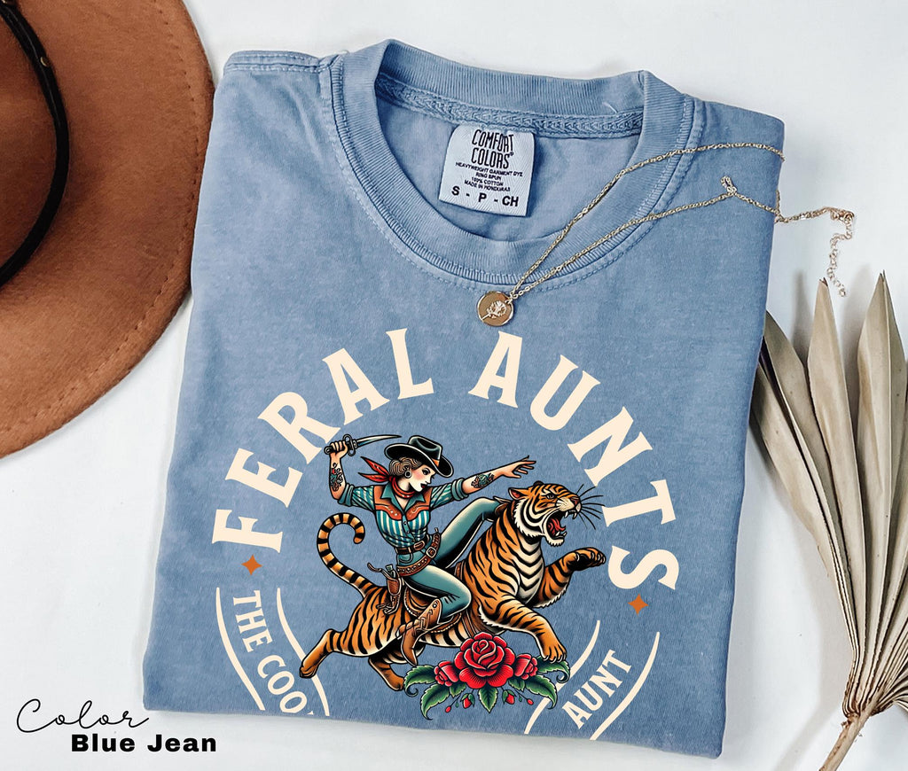 Feral Aunt Social Club, Retro Tiger Shirt, Pregnancy Reveal to Sister, Auntie Shirt, Cool Aunt,