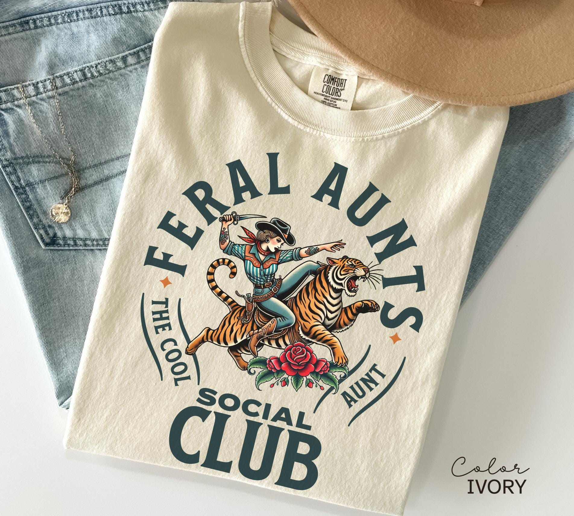 Feral Aunt Social Club, Retro Tiger Shirt, Pregnancy Reveal to Sister, Auntie Shirt, Cool Aunt,
