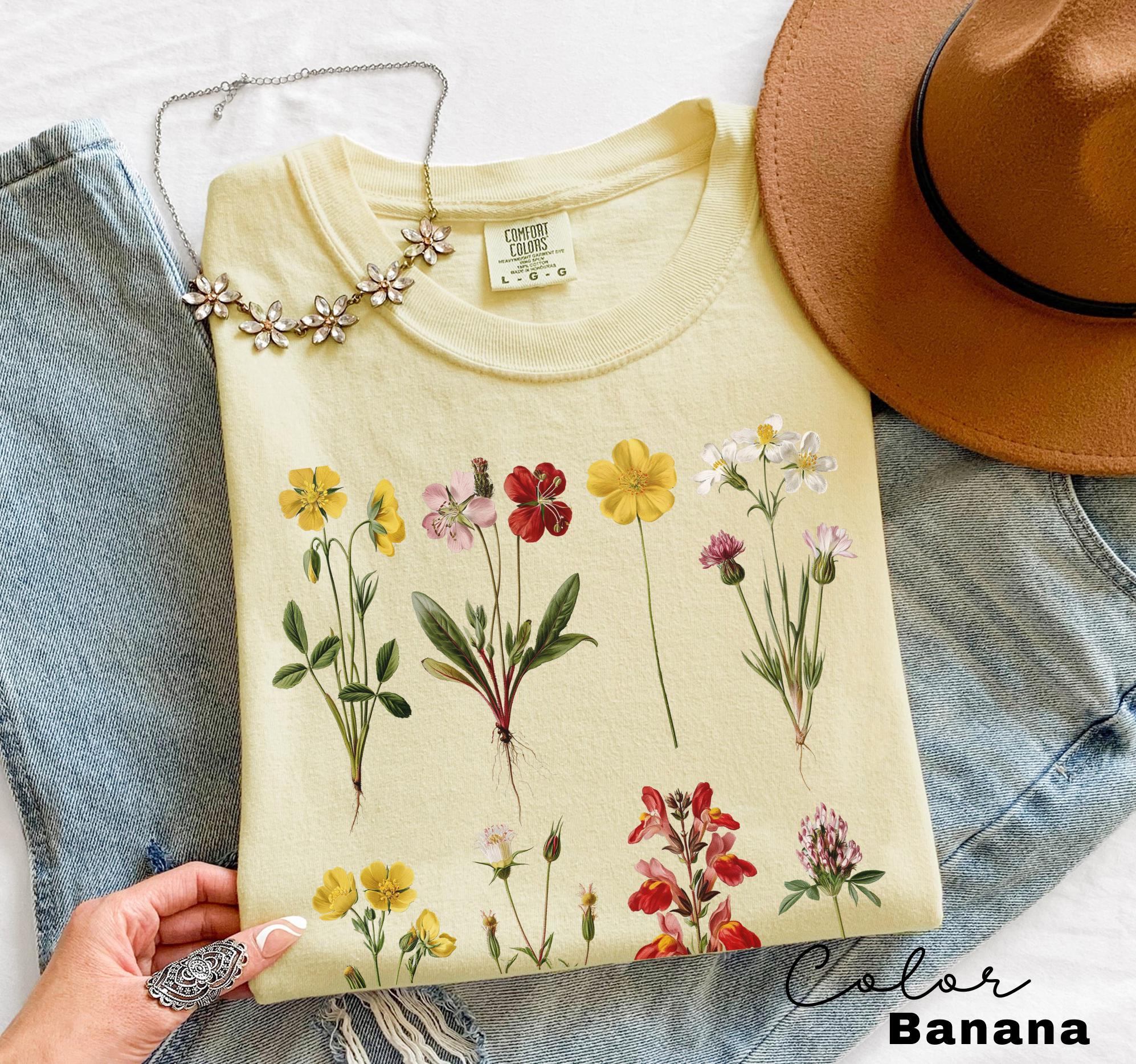 Vintage Wildflower Botanical Graphic Tee, Retro Cottagecore Comfort Colors® T-Shirt, Garden Flower Shirt
