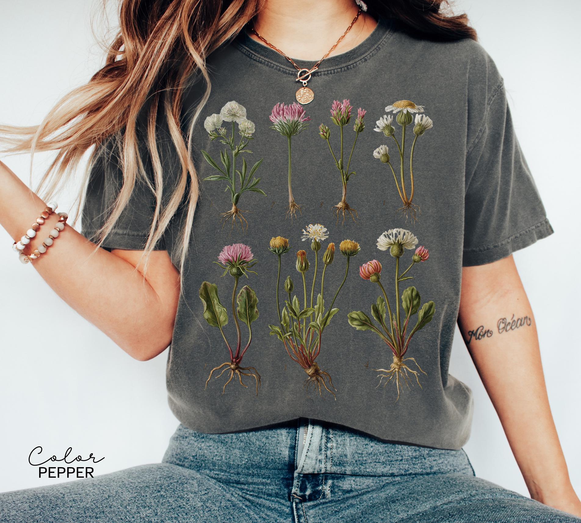 Vintage Wildflower Botanical Graphic Tee, Retro Cottagecore Comfort Colors® T-Shirt, Garden Flower Shirt