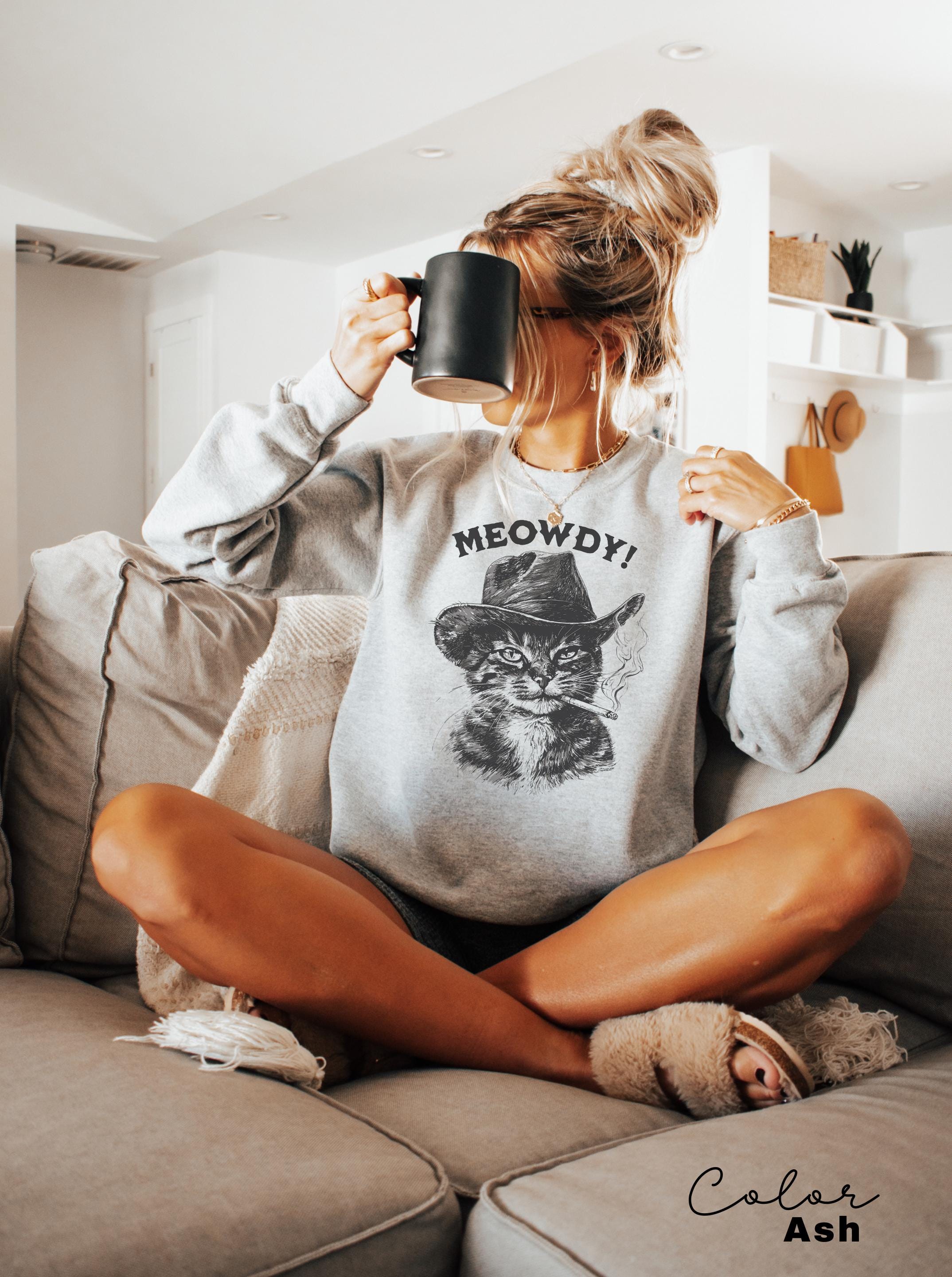 Meowdy Vintage Cowboy Cat T-Shirt, Retro Western Cat Tee