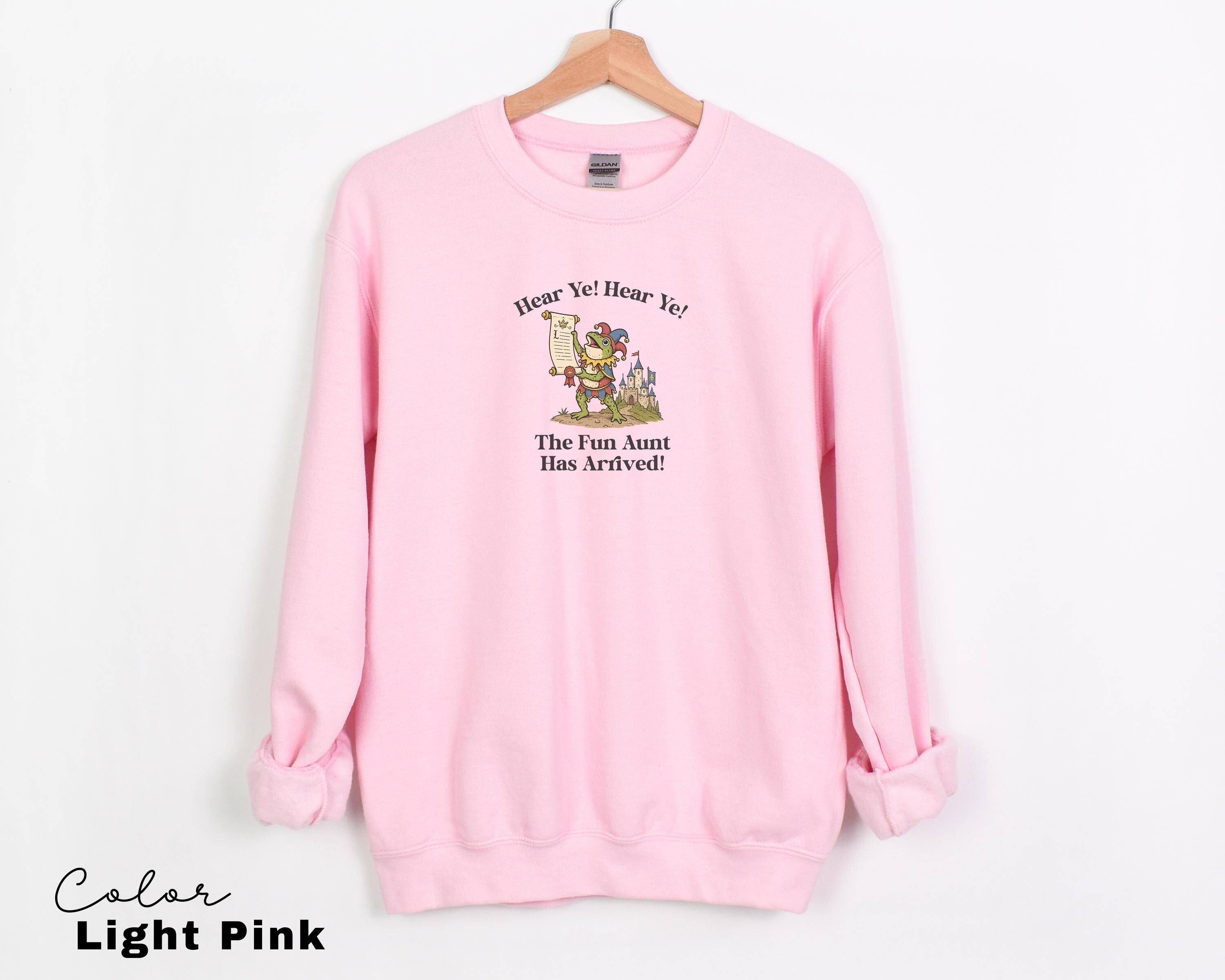 Funny Aunt Shirt, Hear Ye Fun Aunt Has Arrived Tee