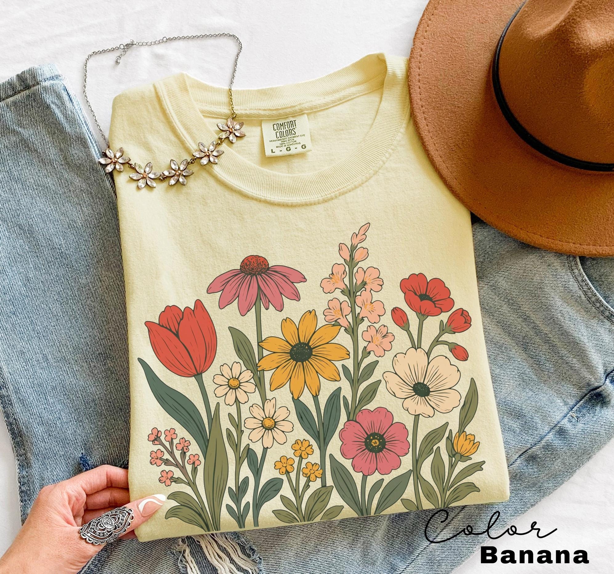 Teacher Shirt Motivational Saying, Kindness Grows Here Wildflower Floral Tee, Teacher Gift, Comfort Colors Sweatshirt